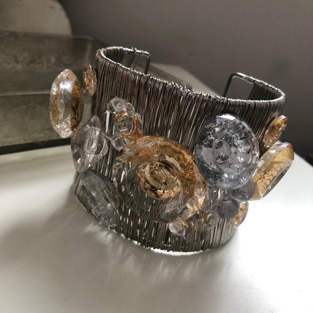 Chunky wire & beaded cuff bracelet